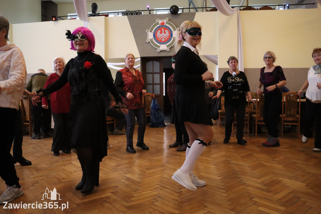 Fotorelacja: Karnawałowy Marsz Nordic Walking w Zawierciu