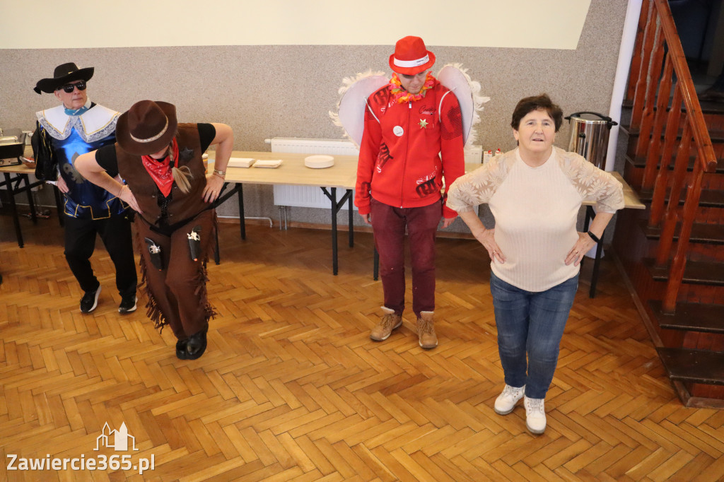 Fotorelacja: Karnawałowy Marsz Nordic Walking w Zawierciu