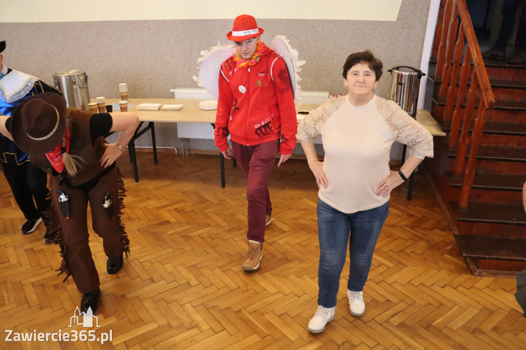 Fotorelacja: Karnawałowy Marsz Nordic Walking w Zawierciu