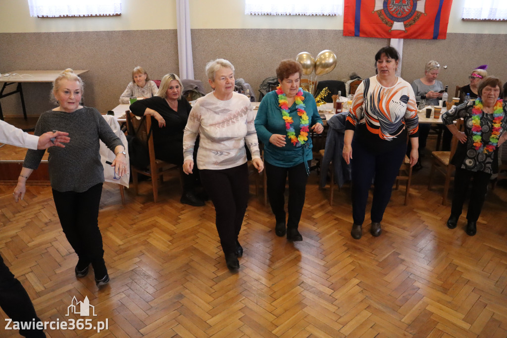 Fotorelacja: Karnawałowy Marsz Nordic Walking w Zawierciu