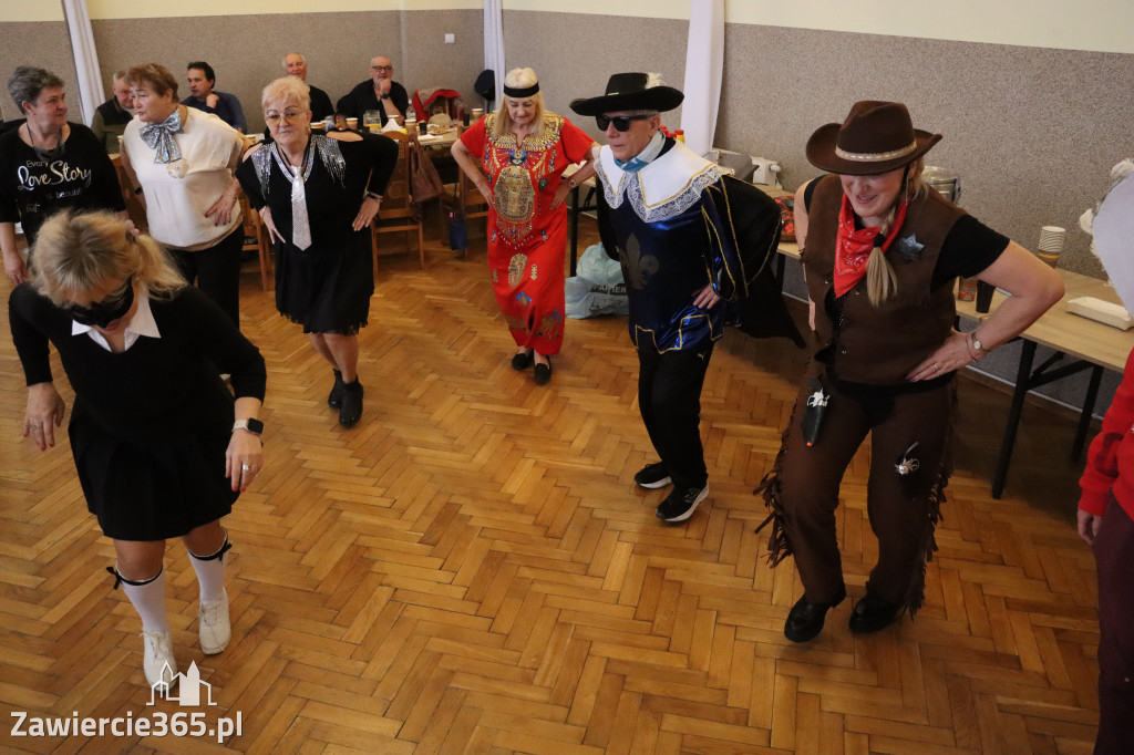 Fotorelacja: Karnawałowy Marsz Nordic Walking w Zawierciu