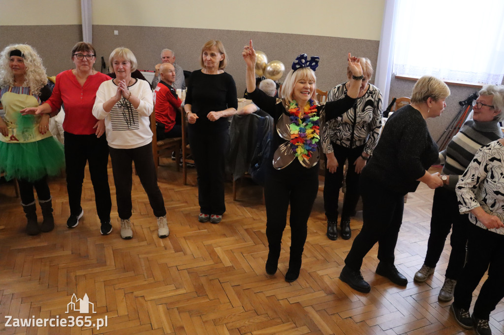 Fotorelacja: Karnawałowy Marsz Nordic Walking w Zawierciu