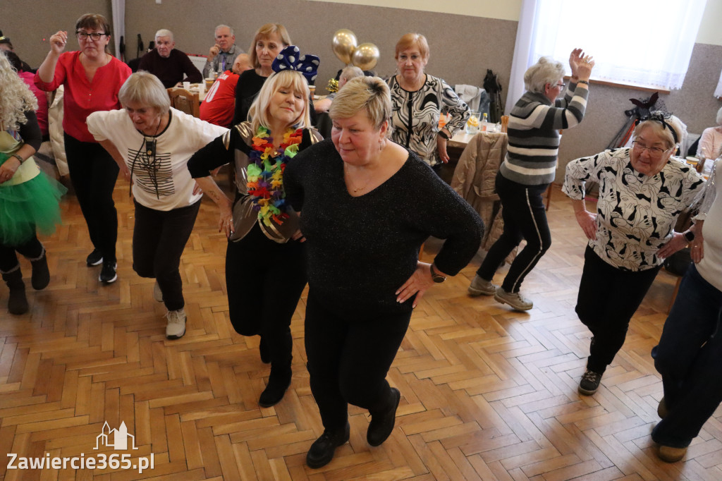Fotorelacja: Karnawałowy Marsz Nordic Walking w Zawierciu