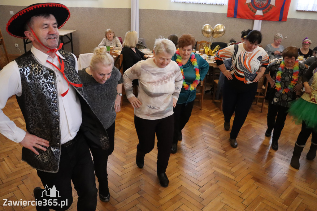 Fotorelacja: Karnawałowy Marsz Nordic Walking w Zawierciu