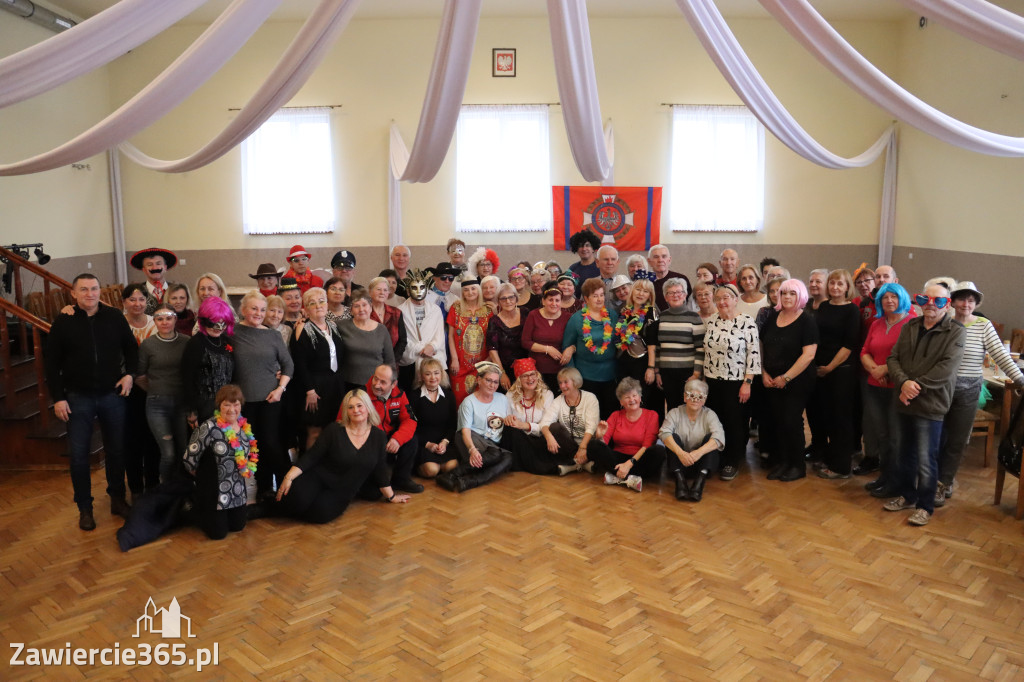 Fotorelacja: Karnawałowy Marsz Nordic Walking w Zawierciu