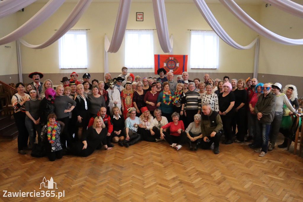 Fotorelacja: Karnawałowy Marsz Nordic Walking w Zawierciu