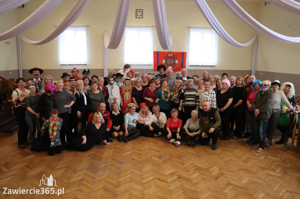Fotorelacja: Karnawałowy Marsz Nordic Walking w Zawierciu