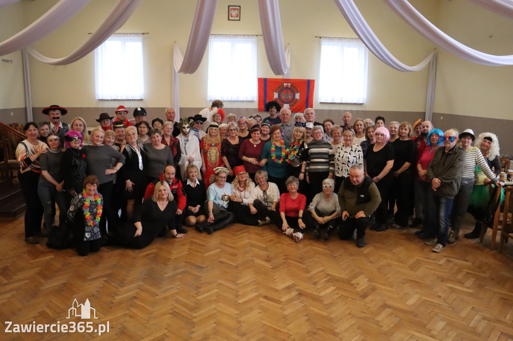 Fotorelacja: Karnawałowy Marsz Nordic Walking w Zawierciu