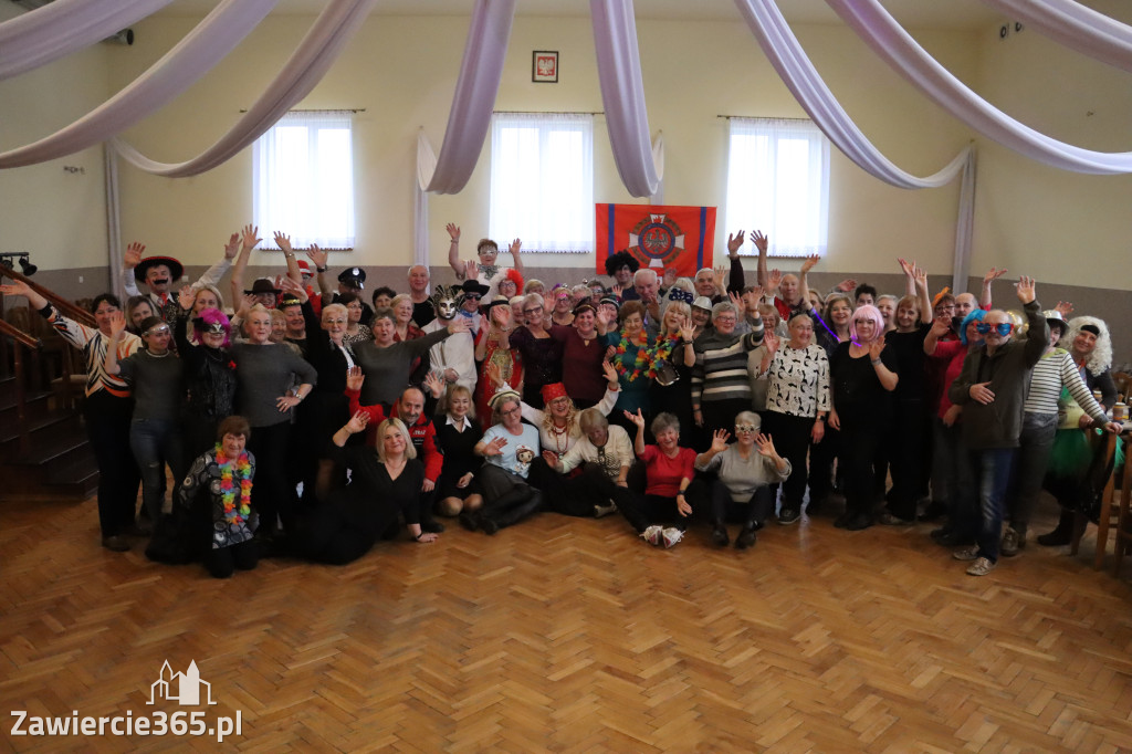 Fotorelacja: Karnawałowy Marsz Nordic Walking w Zawierciu