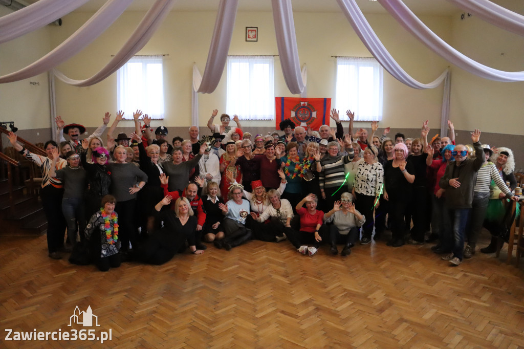 Fotorelacja: Karnawałowy Marsz Nordic Walking w Zawierciu