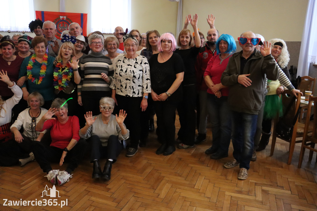 Fotorelacja: Karnawałowy Marsz Nordic Walking w Zawierciu