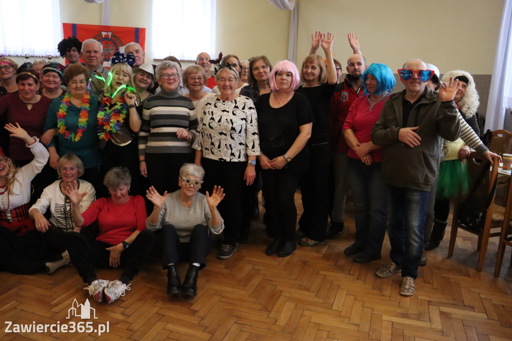 Fotorelacja: Karnawałowy Marsz Nordic Walking w Zawierciu