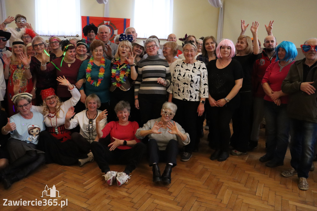 Fotorelacja: Karnawałowy Marsz Nordic Walking w Zawierciu