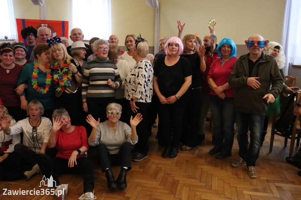 Fotorelacja: Karnawałowy Marsz Nordic Walking w Zawierciu