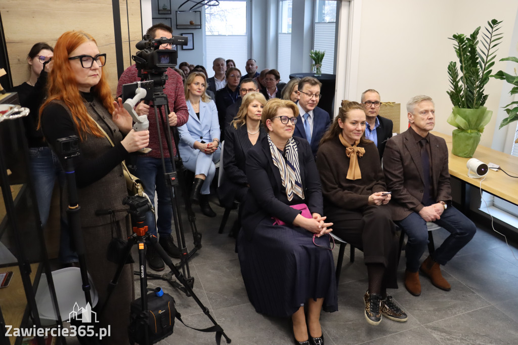 Fotorelacja: Oficjalne Otwarcie Ośrodka Kuratorskiego przy Sądzie Rejonowym w Zawierciu