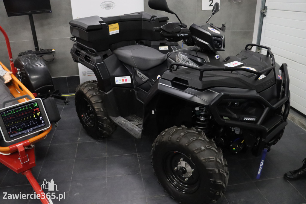 Fotorelacja: Przekazanie sprzętu dla Grupy Jurajskiej GOPR w Podlesicach gmina Kroczyce