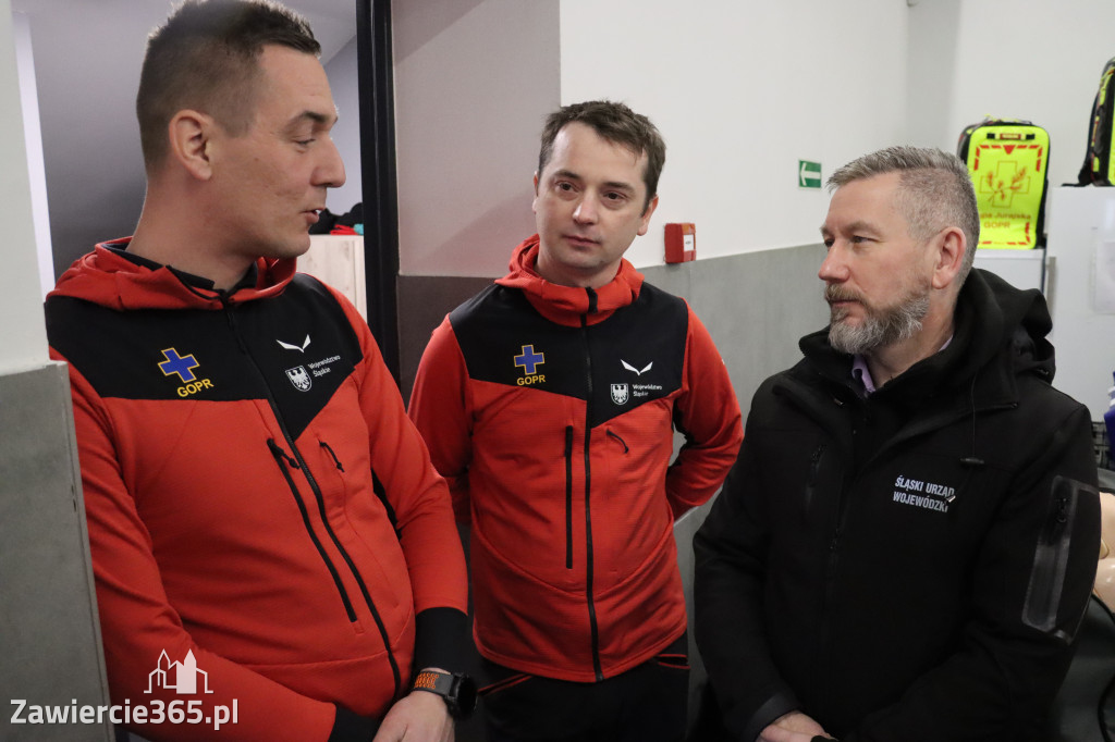 Fotorelacja: Przekazanie sprzętu dla Grupy Jurajskiej GOPR w Podlesicach gmina Kroczyce