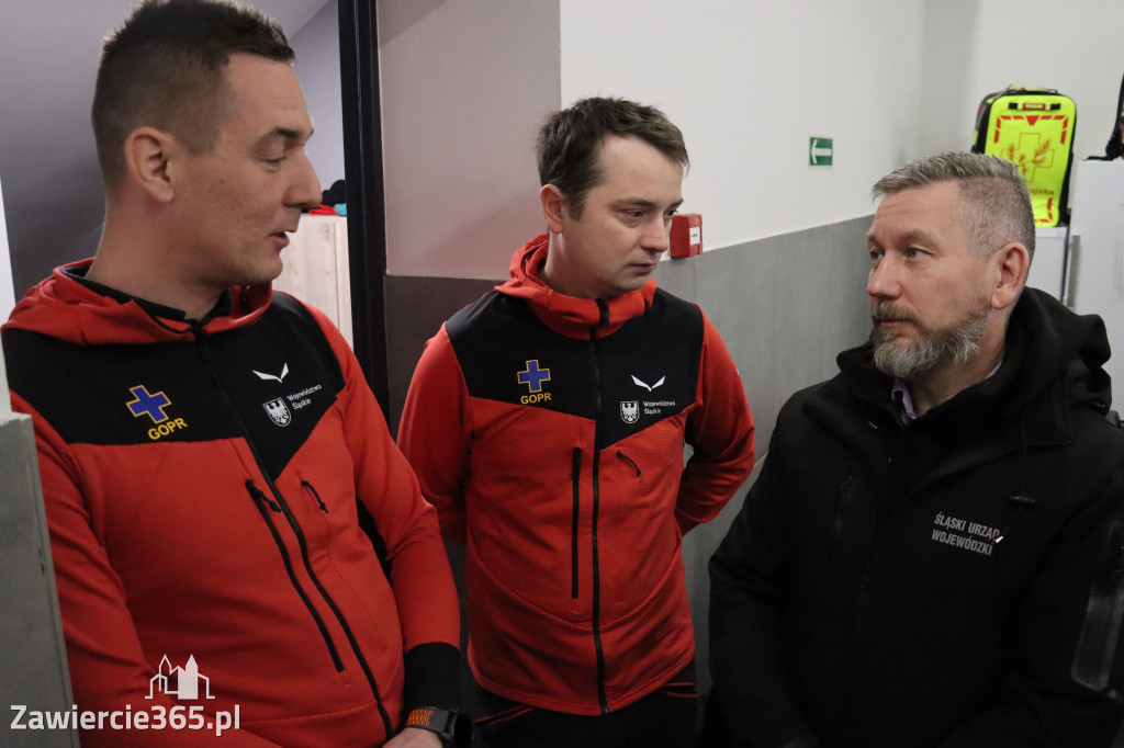 Fotorelacja: Przekazanie sprzętu dla Grupy Jurajskiej GOPR w Podlesicach gmina Kroczyce