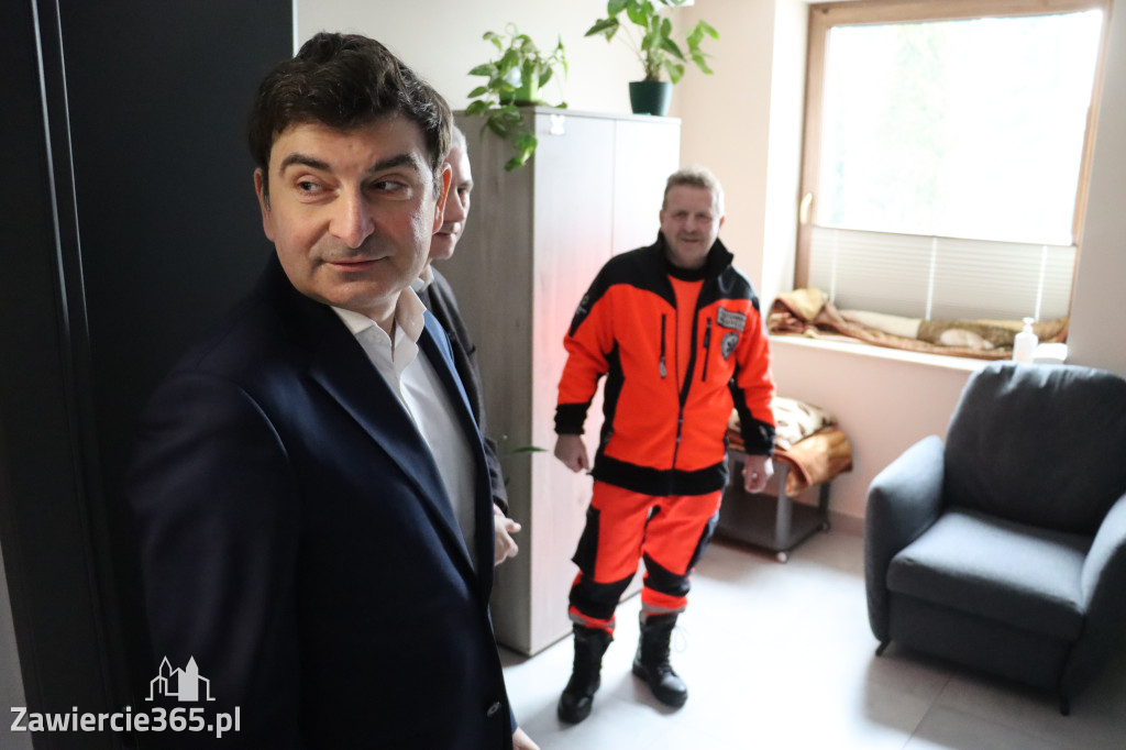 Fotorelacja: Przekazanie sprzętu dla Grupy Jurajskiej GOPR w Podlesicach gmina Kroczyce