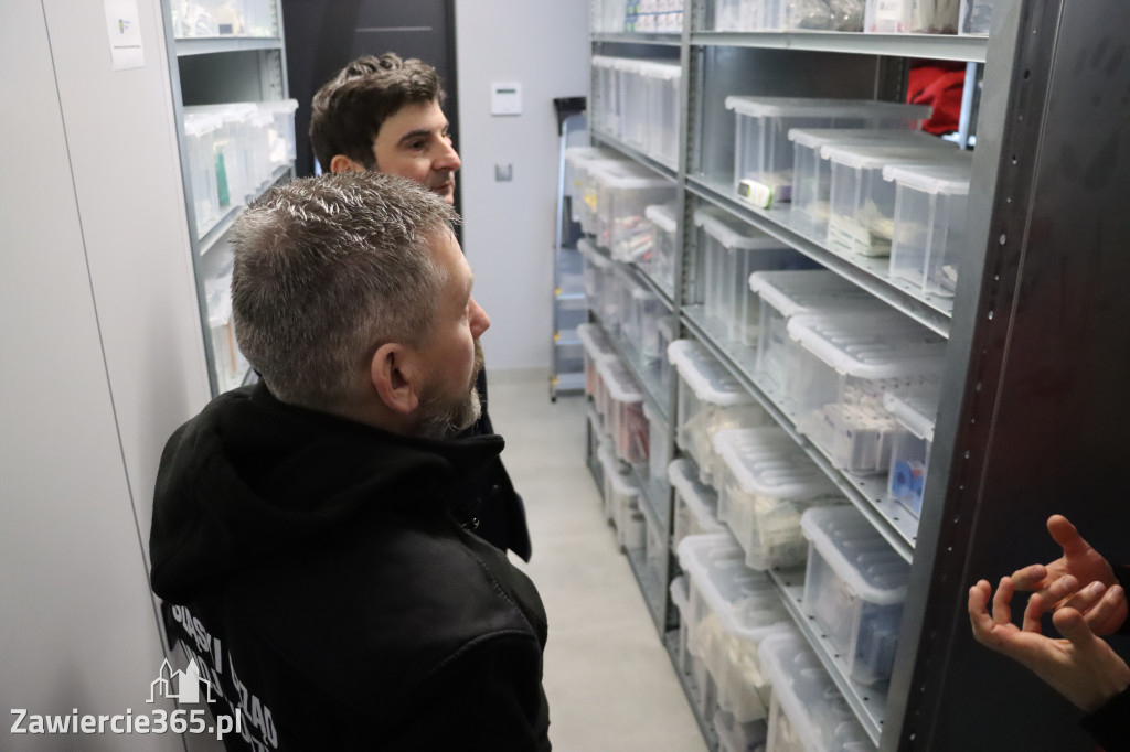 Fotorelacja: Przekazanie sprzętu dla Grupy Jurajskiej GOPR w Podlesicach gmina Kroczyce