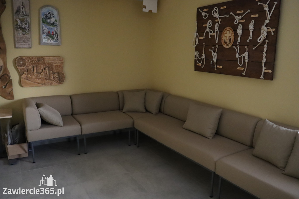 Fotorelacja: Przekazanie sprzętu dla Grupy Jurajskiej GOPR w Podlesicach gmina Kroczyce