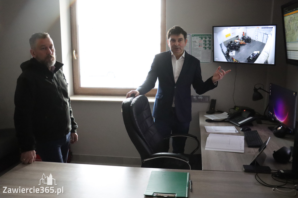 Fotorelacja: Przekazanie sprzętu dla Grupy Jurajskiej GOPR w Podlesicach gmina Kroczyce