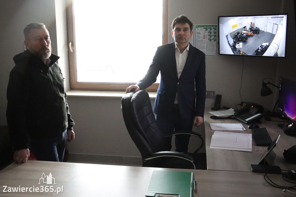 Fotorelacja: Przekazanie sprzętu dla Grupy Jurajskiej GOPR w Podlesicach gmina Kroczyce