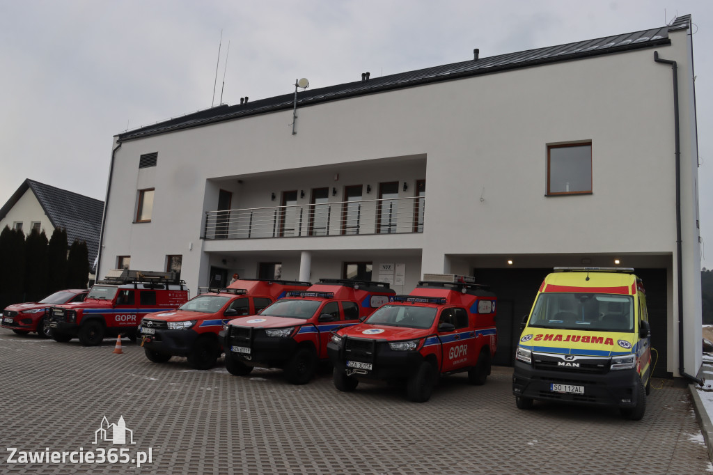 Fotorelacja: Przekazanie sprzętu dla Grupy Jurajskiej GOPR w Podlesicach gmina Kroczyce