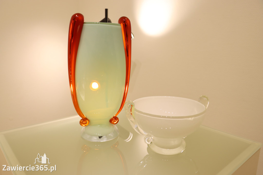 Fotorelacja Zawiercie: wykład - SZKŁO Z KREDENSU BABCI. OPOWIEŚCI O HSG ZĄBKOWICE