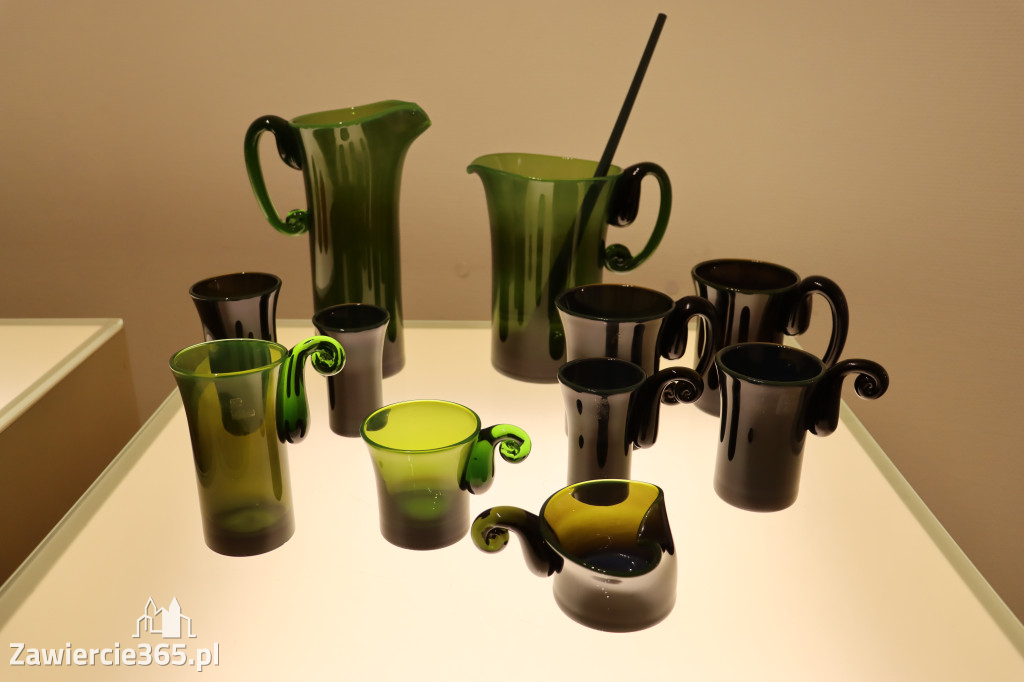 Fotorelacja Zawiercie: wykład - SZKŁO Z KREDENSU BABCI. OPOWIEŚCI O HSG ZĄBKOWICE