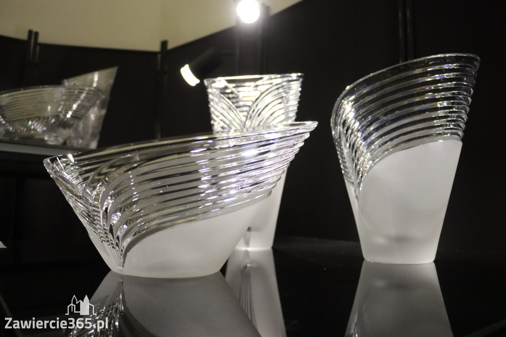 Fotorelacja Zawiercie: wykład - SZKŁO Z KREDENSU BABCI. OPOWIEŚCI O HSG ZĄBKOWICE