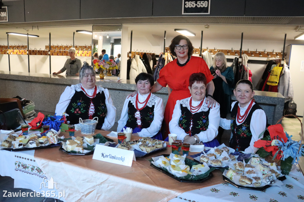Fotorelacja: Zawierciański Dzień Kobiet w MOK Zawiercie