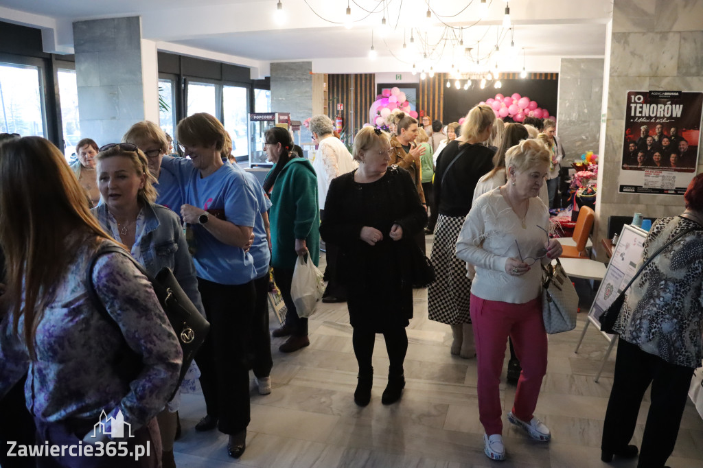 Fotorelacja: Zawierciański Dzień Kobiet w MOK Zawiercie