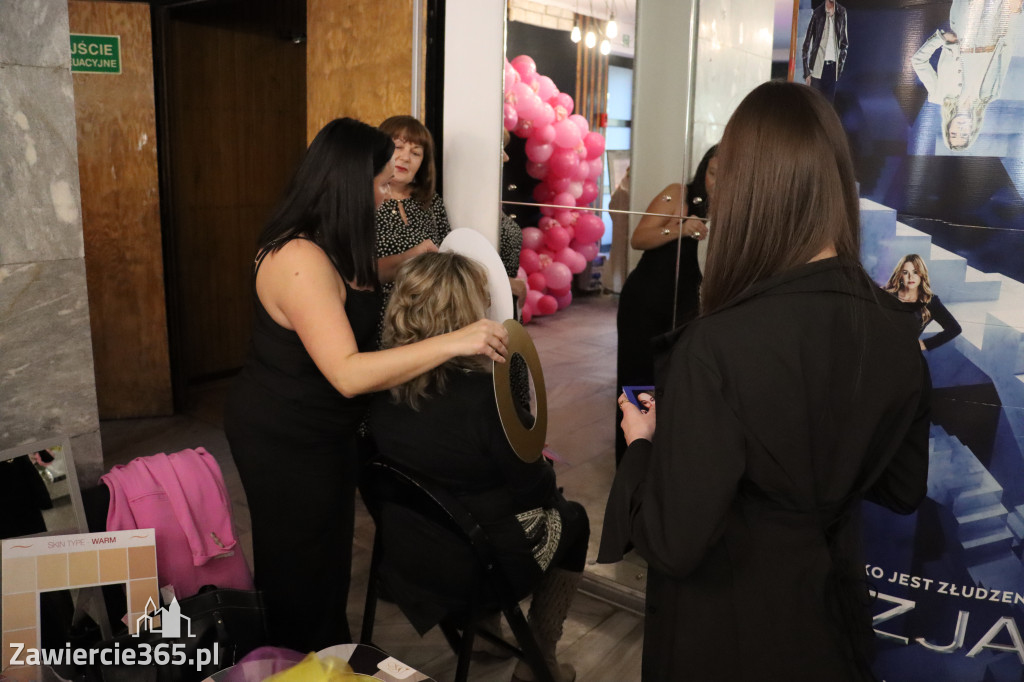 Fotorelacja: Zawierciański Dzień Kobiet w MOK Zawiercie