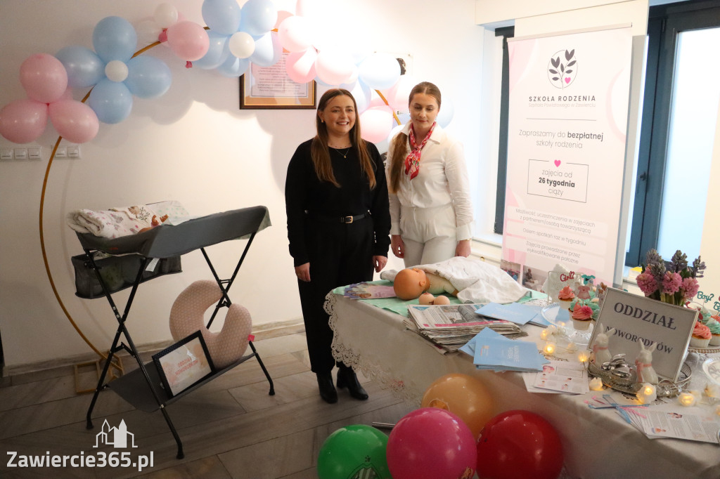 Fotorelacja: Zawierciański Dzień Kobiet w MOK Zawiercie