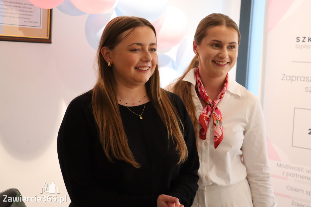 Fotorelacja: Zawierciański Dzień Kobiet w MOK Zawiercie