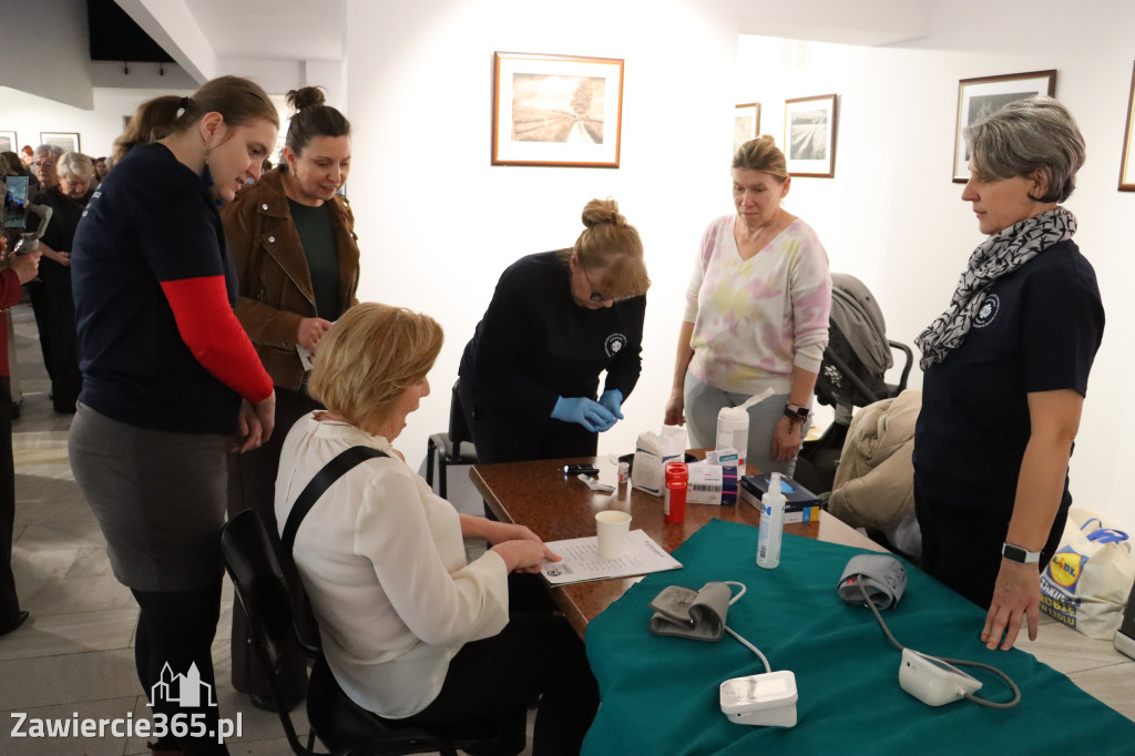 Fotorelacja: Zawierciański Dzień Kobiet w MOK Zawiercie