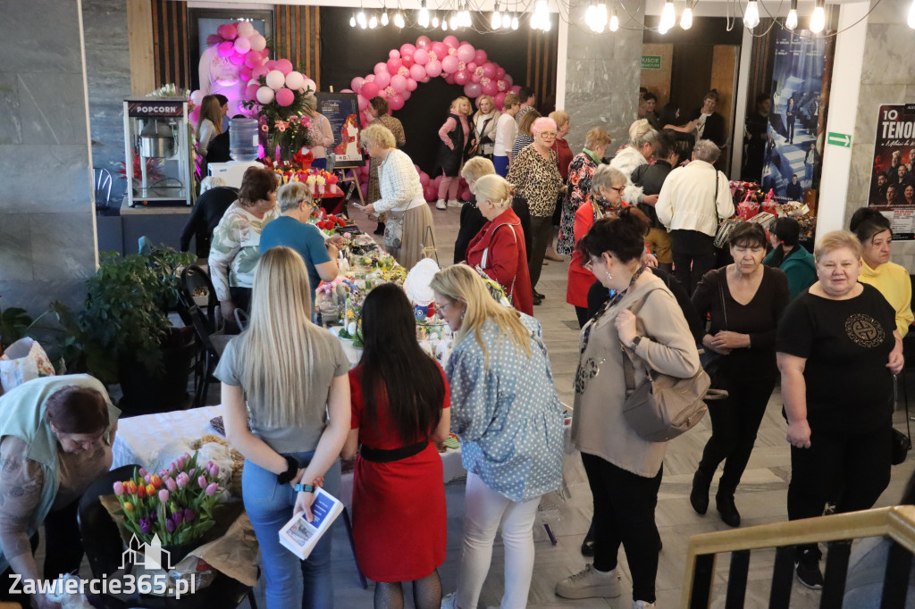 Fotorelacja: Zawierciański Dzień Kobiet w MOK Zawiercie