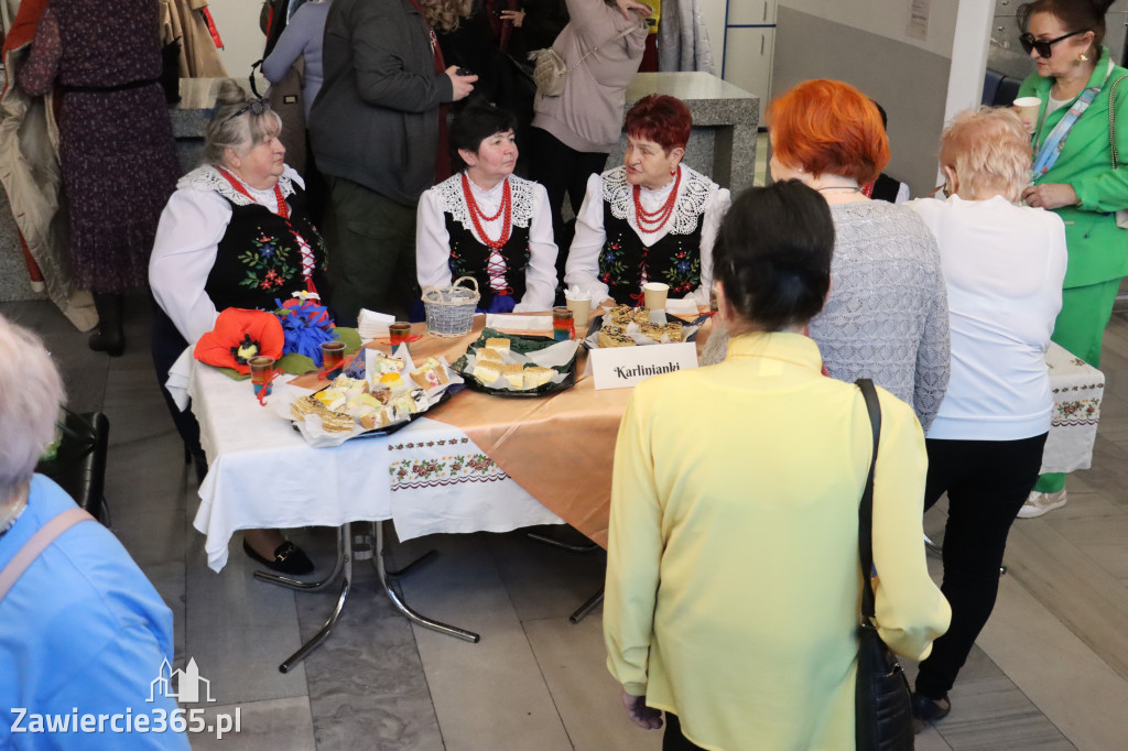 Fotorelacja: Zawierciański Dzień Kobiet w MOK Zawiercie