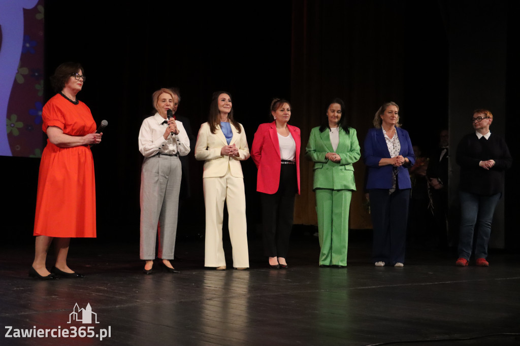 Fotorelacja: Zawierciański Dzień Kobiet w MOK Zawiercie