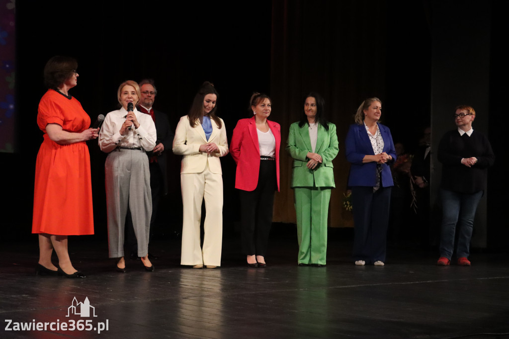 Fotorelacja: Zawierciański Dzień Kobiet w MOK Zawiercie