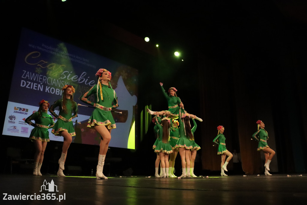 Fotorelacja: Zawierciański Dzień Kobiet w MOK Zawiercie
