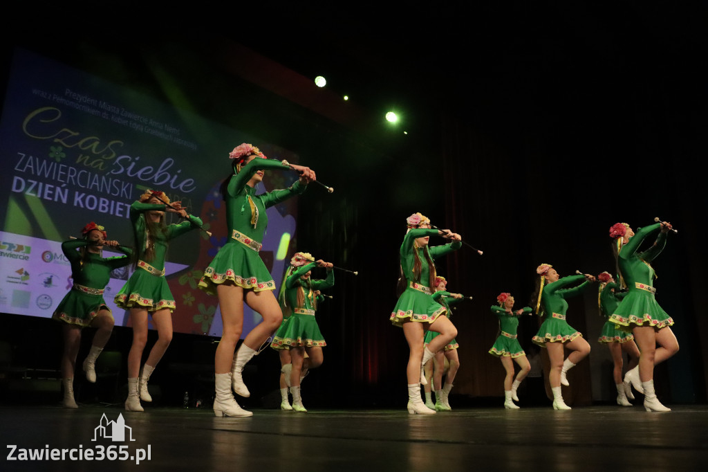 Fotorelacja: Zawierciański Dzień Kobiet w MOK Zawiercie