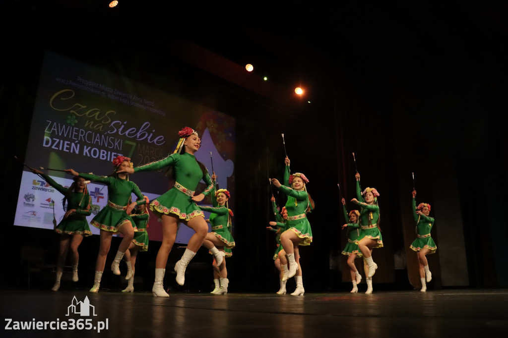 Fotorelacja: Zawierciański Dzień Kobiet w MOK Zawiercie