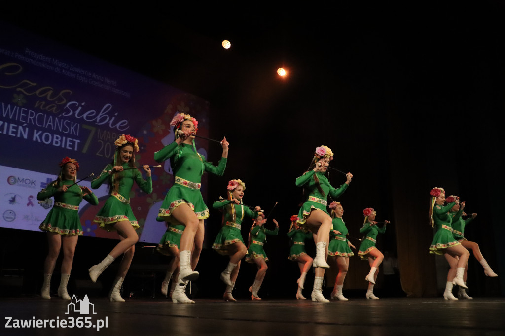Fotorelacja: Zawierciański Dzień Kobiet w MOK Zawiercie