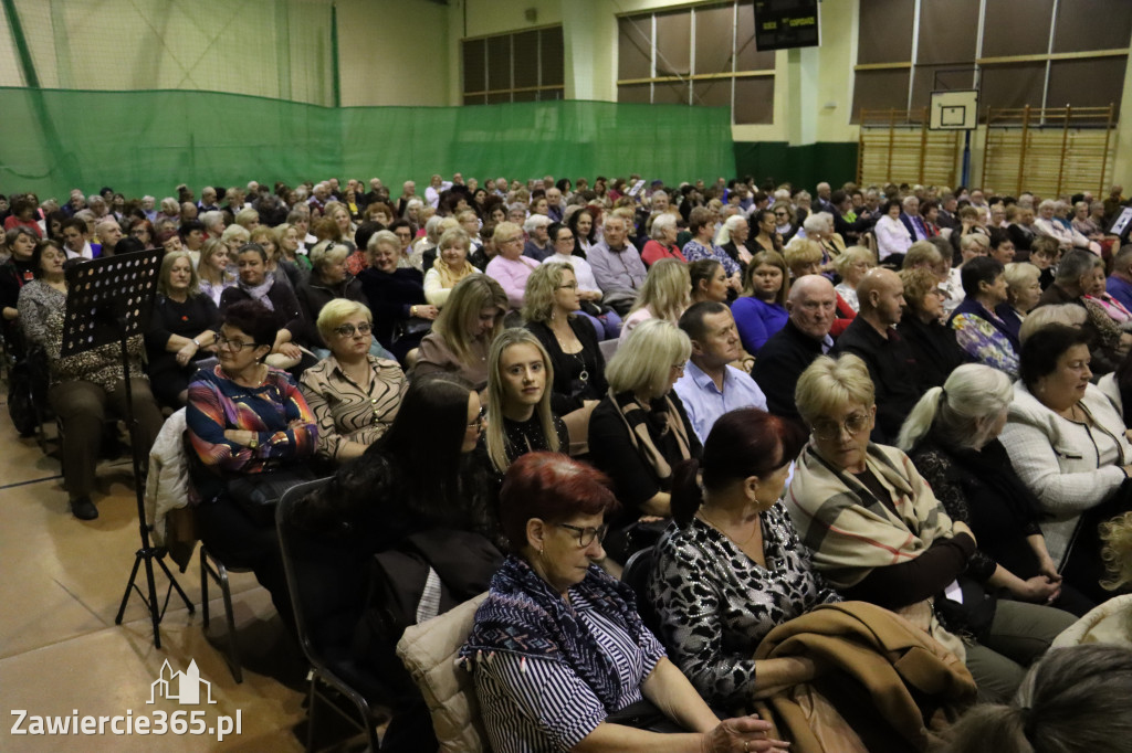 Fotorelacja: Koncert z okazji Dnia Kobiet w Kroczycach