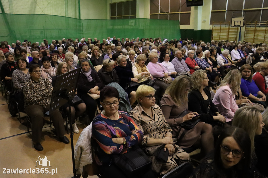 Fotorelacja: Koncert z okazji Dnia Kobiet w Kroczycach