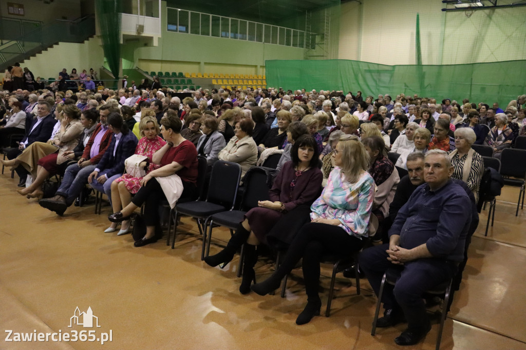 Fotorelacja: Koncert z okazji Dnia Kobiet w Kroczycach