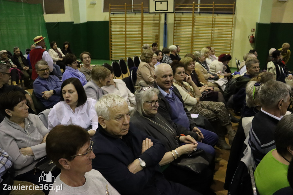 Fotorelacja: Koncert z okazji Dnia Kobiet w Kroczycach