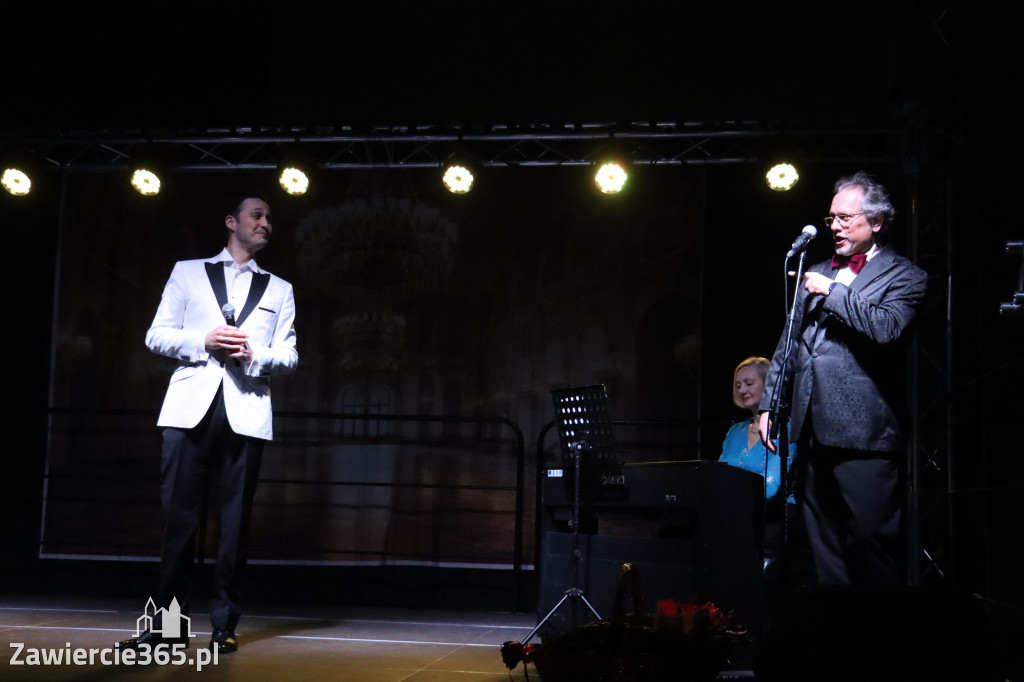 Fotorelacja: Koncert z okazji Dnia Kobiet w Kroczycach